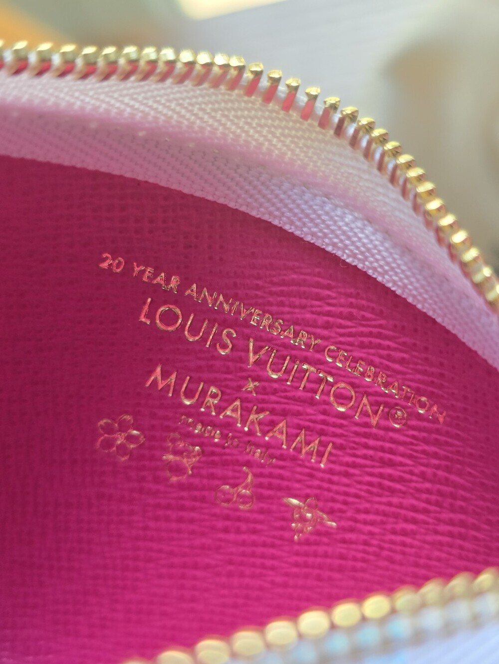 Louis Vuitton x Takashi Murakami Monogram Multicolore Phone Holder and Key Pouch - Picture 7 of 15